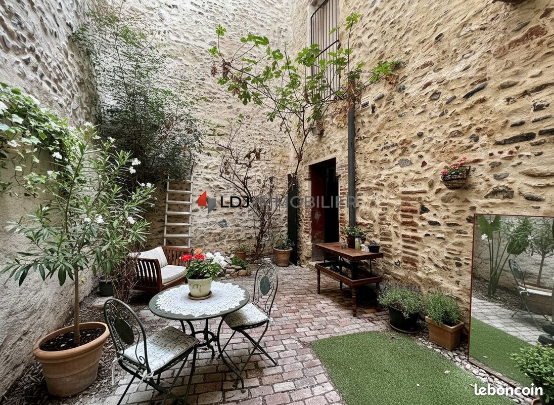 Immeuble 113 m² · à Rivesaltes · 113 m² · 172 000 €