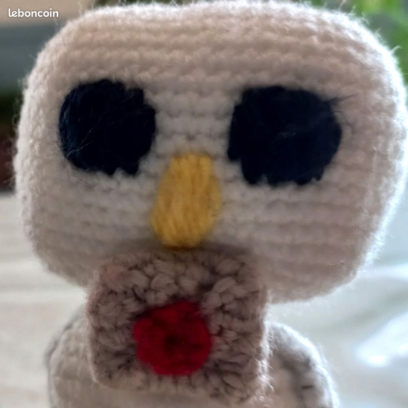 Amigurumi doudou Pop chouette Edwidge d'Harry Potter avec tête pivotante fait main au crochet (image 4)