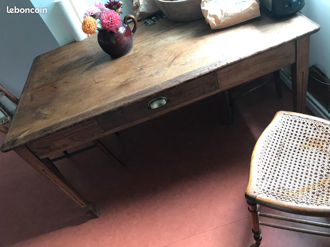 Table de ferm (image 1)