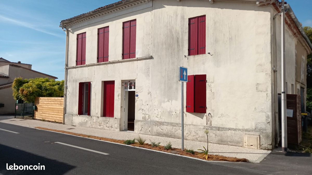 Maison 3 pièces 78 m² · à Cozes · 78 m² · 780 €