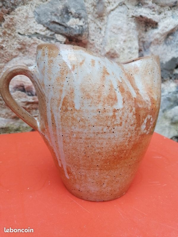 Cruche en grès (image 1)