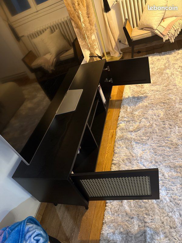 Meuble tv en bois noir (image 3)