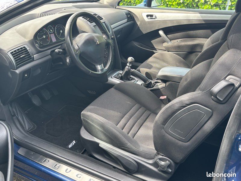 Peugeot 407 Coupé 2.0 HDI 136cv BM6 (image 3)