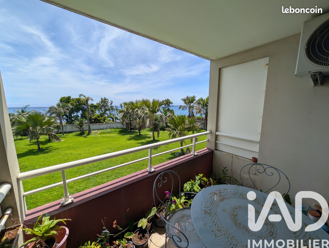 Appartement 2 pièces 42 m² · à Saint-Benoît · 42 m² · 69 000 €