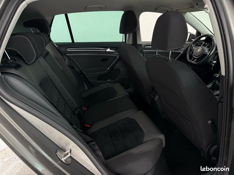 Volkswagen GOLF VII (7) 2.0 TDI 150 ch BlueMotion • CARAT • (image 4)