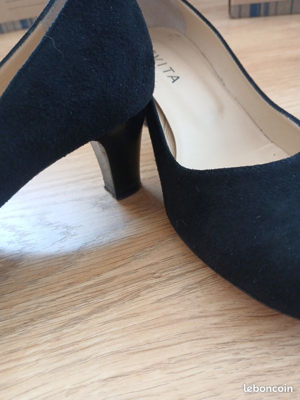 Escarpins noirs EVITA P38 Chaussures