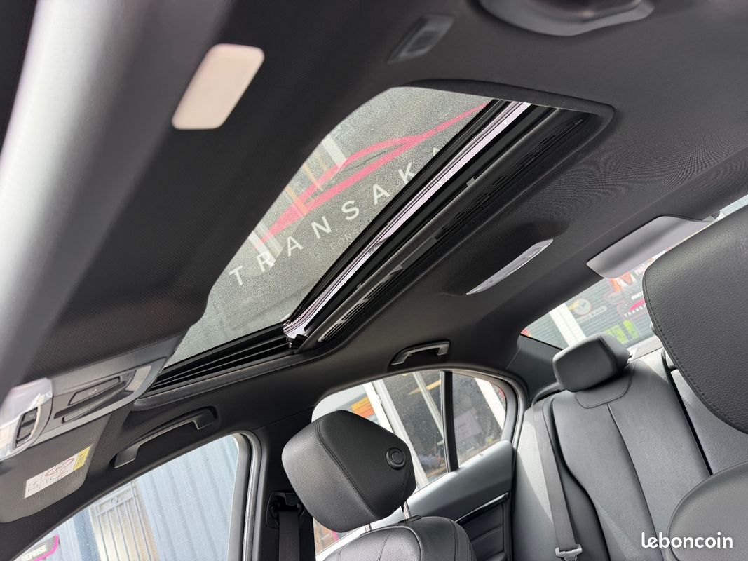 BMW SERIE 3 F30 LCI 318i 2.0L 136 ch M Sport A / TOIT OUVRANT / CUIR / TETE HAUTE (image 45)
