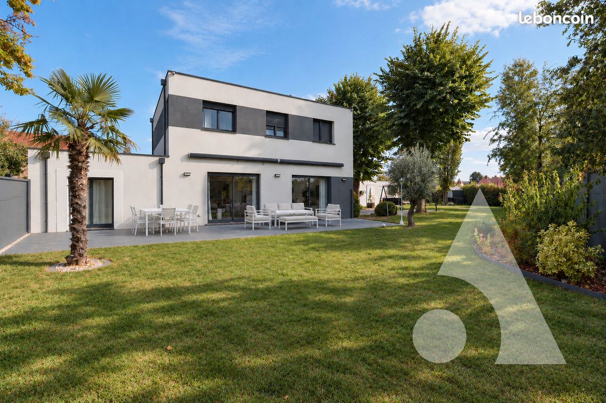 Maison 5 pièces 153 m² · à Taverny · 153 m² · 736 000 €