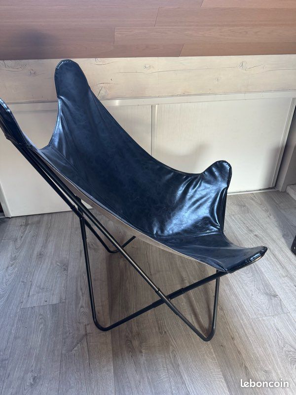 Jolie chaise- fauteuil simili cuir (image 2)
