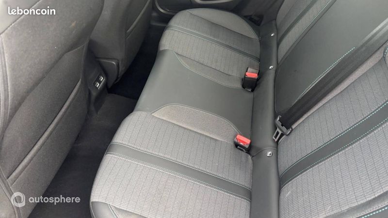 Peugeot 208 1.2 PureTech 130ch S&S Allure Pack EAT8 (image 11)