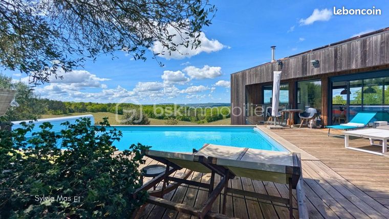 Propriété 7 pièces 204 m²