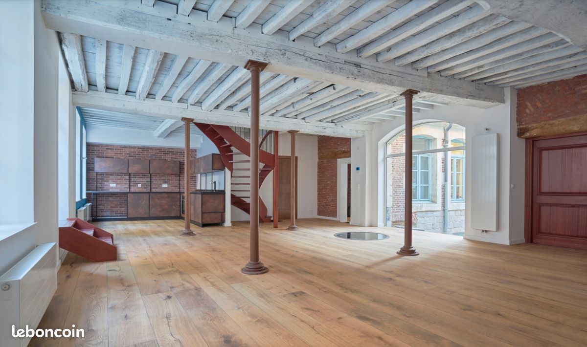 Appartement 4 pièces 142 m² · à Lille · 141,7 m² · 790 000 €