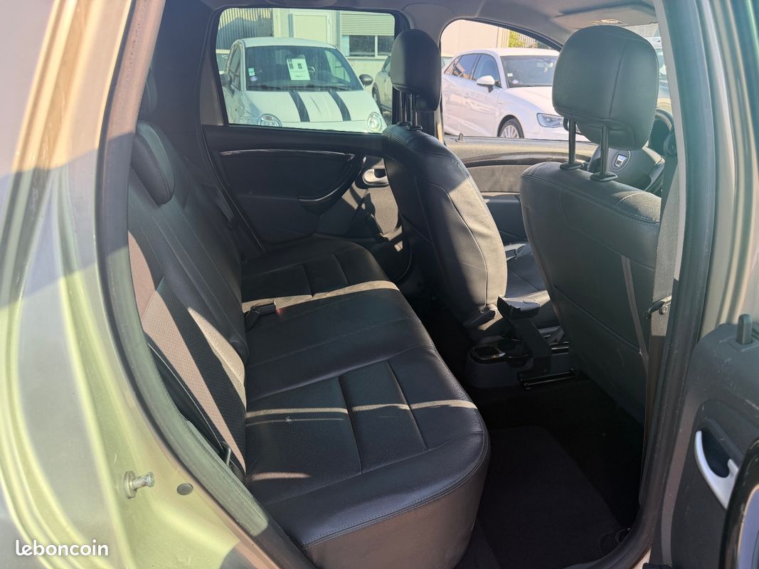 DACIA DUSTER 1.5 dCi 110 4x2 Lauréate (image 8)