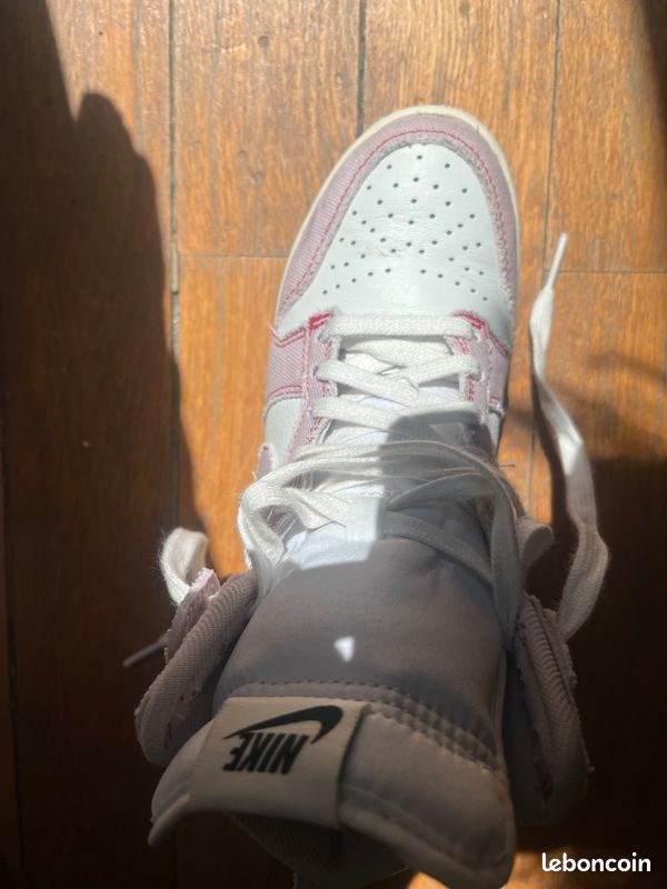 Baskets Nike taille 37,5 blanc rose montantes (image 8)