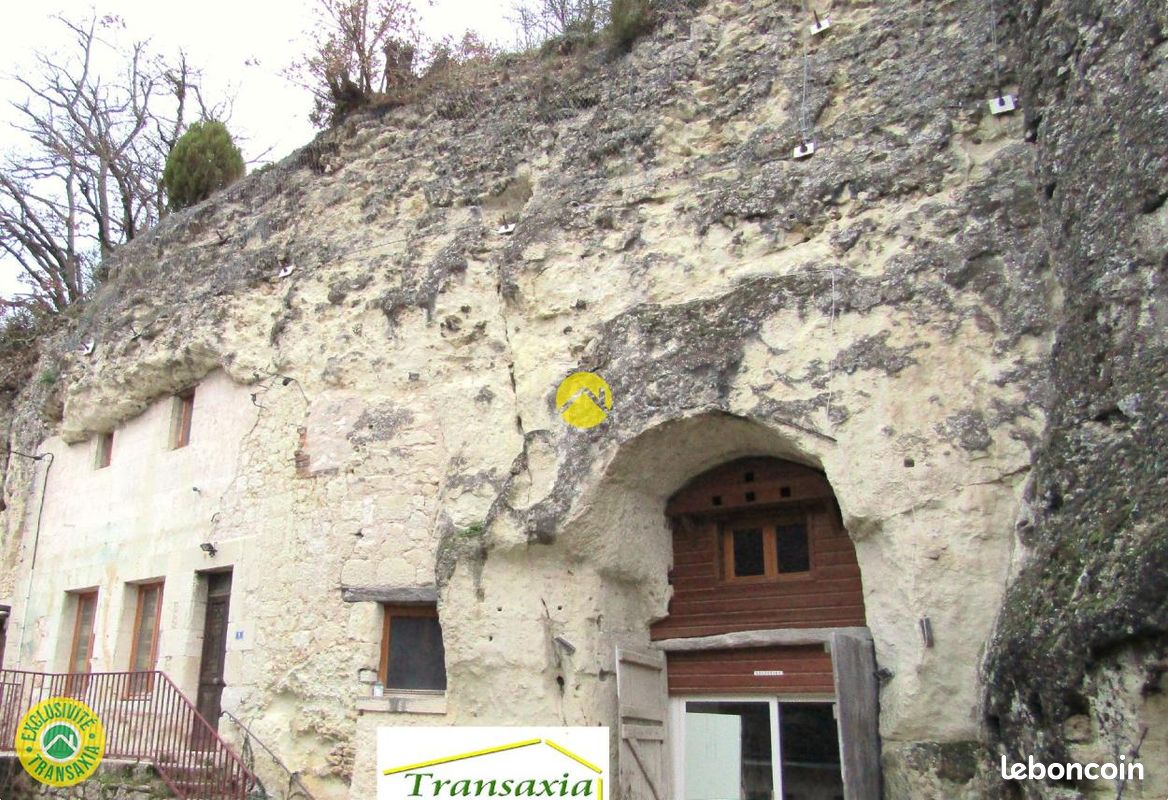 Maison 9 pièces 290 m² · à Montrichard Val de Cher · 290 m² · 185 000 €