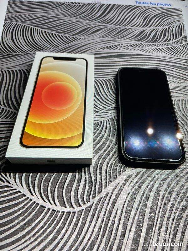 IPhone 12 (image 1)