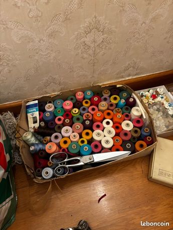 Lot Mercerie Vintage – Boutons, Fils, Dentelle (made In France)