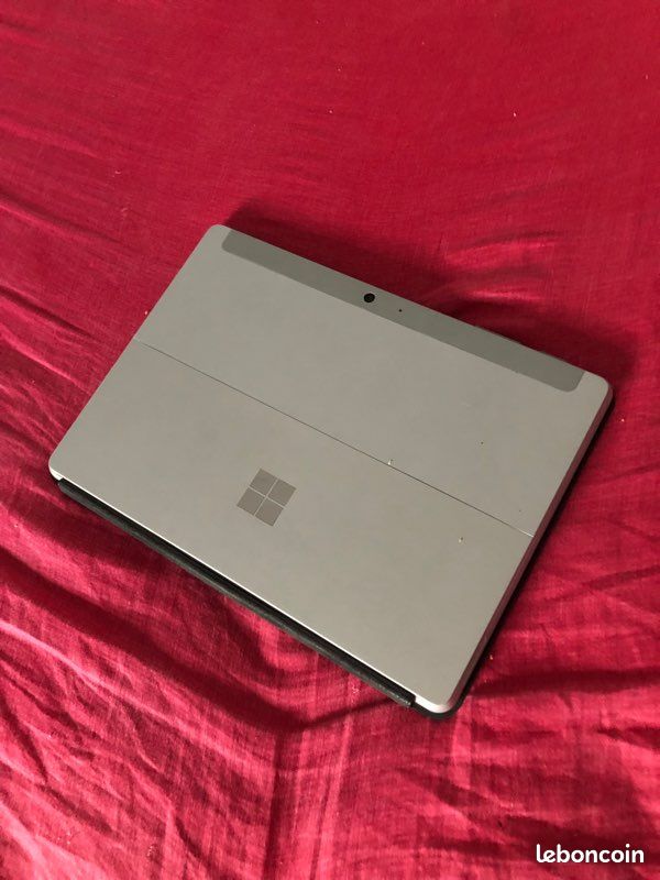 Tablette Microsoft surface Go 2 + clavier (image 1)