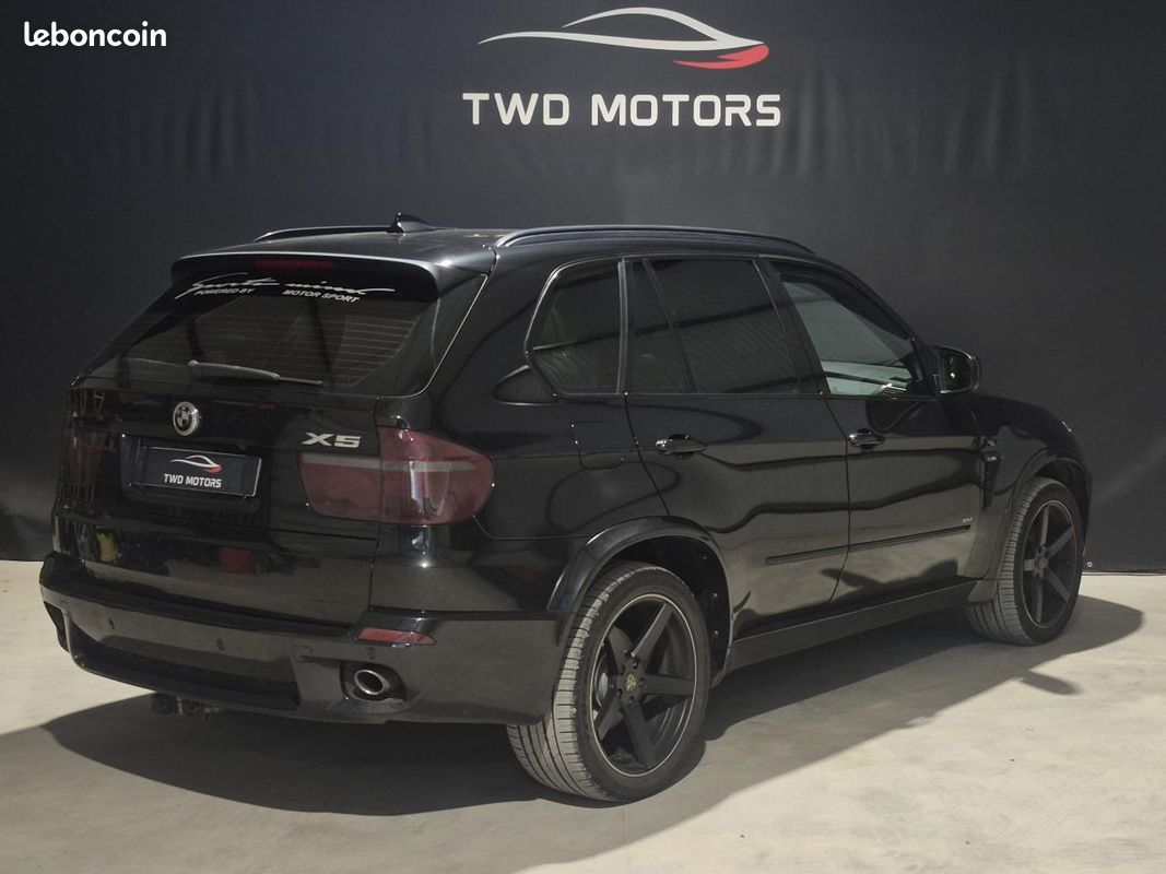 BMW X5 3.0d - BVA 235 E70 7PL PACK M XDRIVE - ATTELAGE TOIT OUVRANT (image 4)