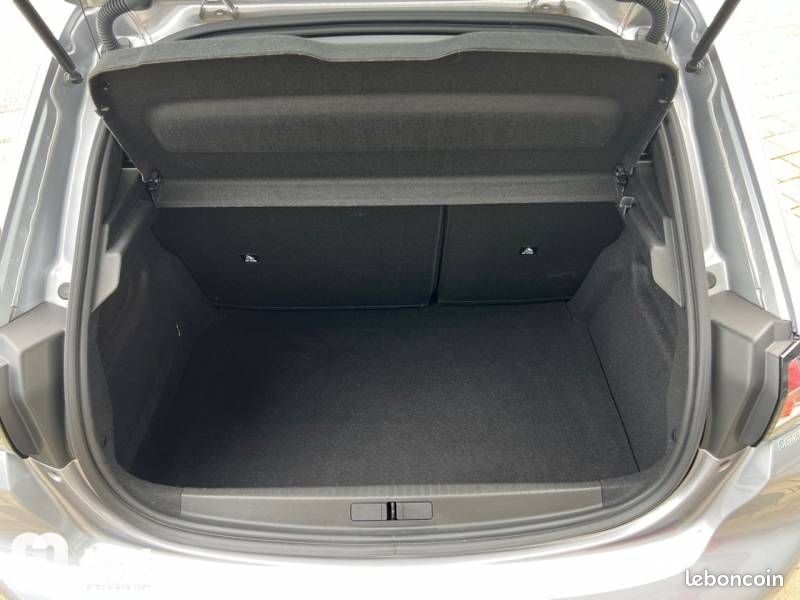 PEUGEOT 208 PureTech 100 S&S BVM6 Style (image 6)