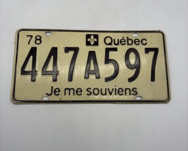 Plaque d'immatriculation du Québec, vintage 1975 - France