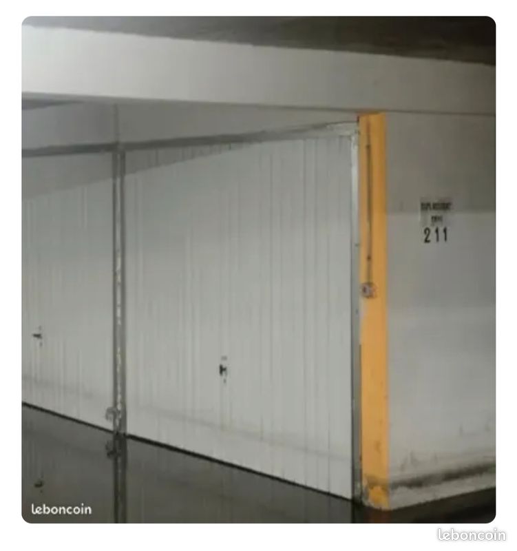 Vente garage fermé gratte ciel · à Villeurbanne · 22 000 €