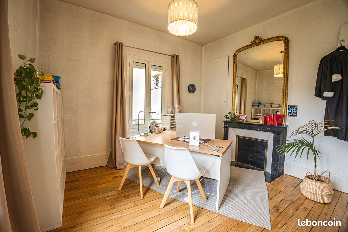 Appartement 5 pièces 129 m² · à Versailles · 129 m² · 1 050 000 €