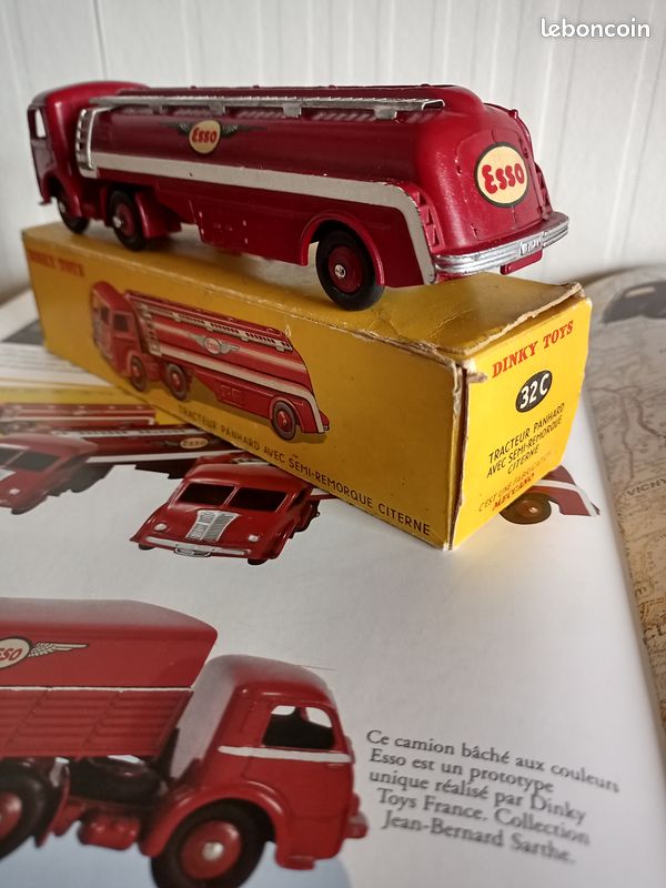 Dinky Toys Panhard Citerne Esso Réf 32C - État Neuf En Boîte - France