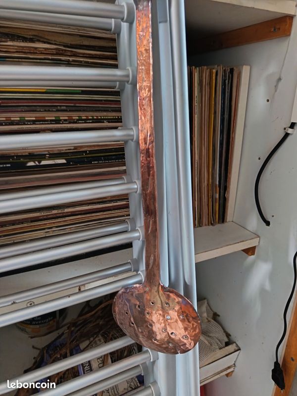 Paire de grandes Bassines à Confiture Cuivre 50 cm – Poinçonnées d'époque (image 4)