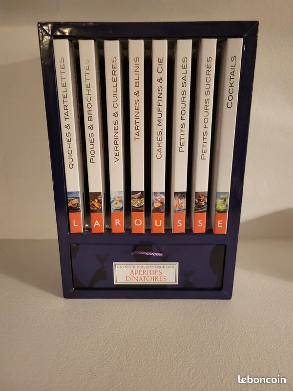La petite bibliothèque des apéritifs dinatoires (image 1)