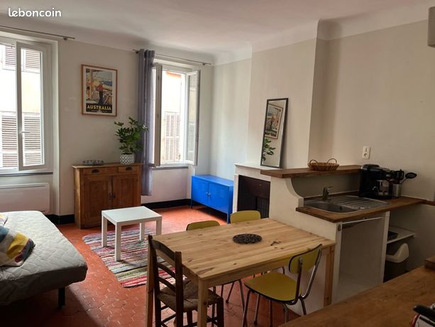 Appartement meublé à louer à l’année