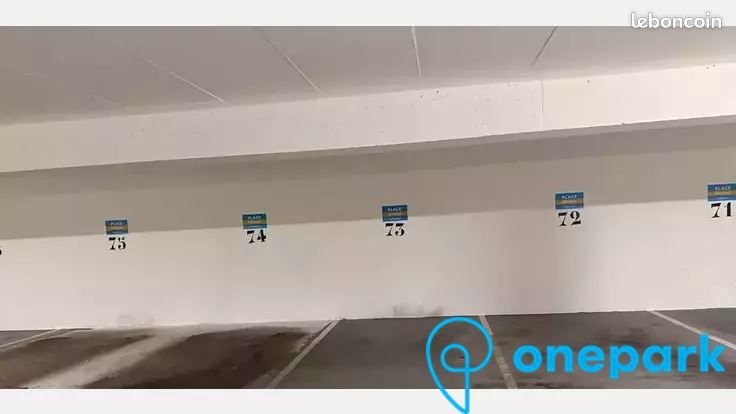 Parking 12 m² · à Paris · 12 m² · 91 €/mois