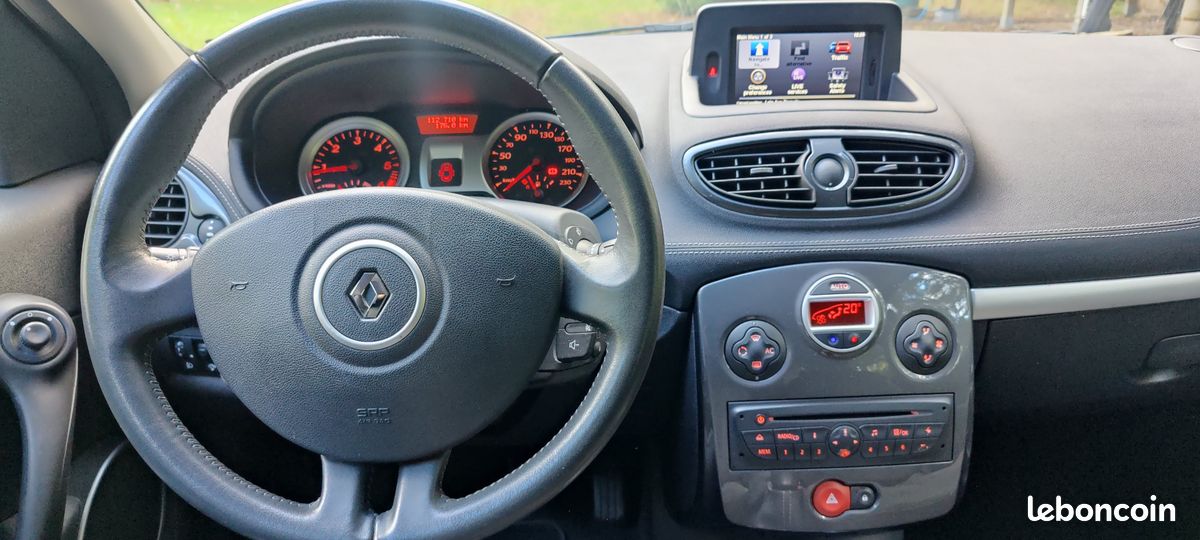 Renault clio 3 dci 75 20th gps tom tom 112000 km Voitures