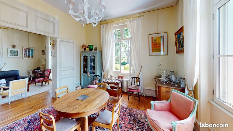 Propriété 9 pièces 250 m²