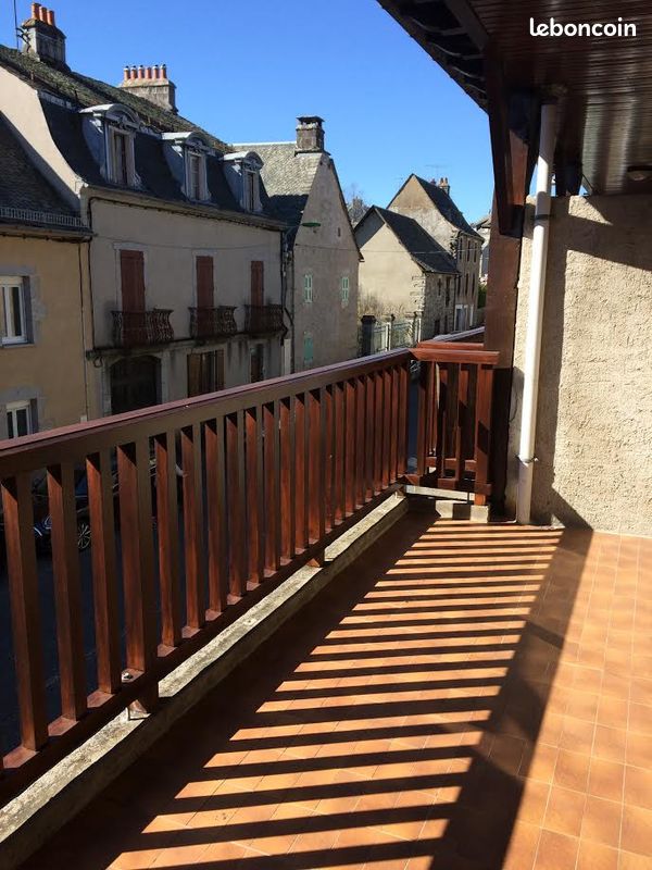 Appartement 2 pièces 47 m² · à Laguiole · 47 m² · 460 €/mois