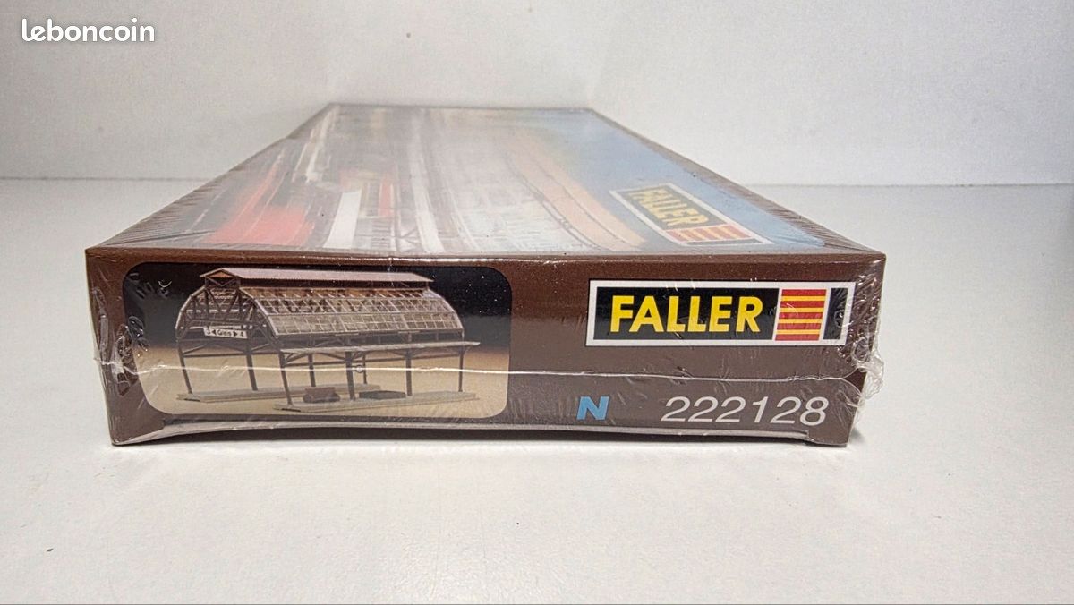Faller N 222128 Hall de gare - Modélisme Faller N 222128 Hall de gare - Modélisme