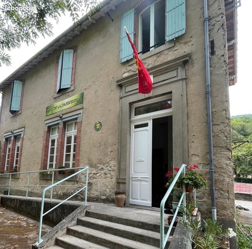 Maison 9 pièces 251 m² · à Mazamet · 251 m² · 269 000 €