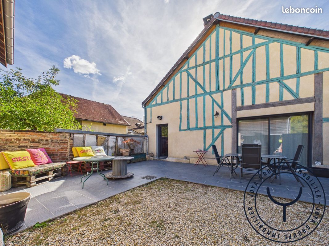 Maison 6 pièces 194 m² · à Bréviandes · 194 m² · 285 000 €