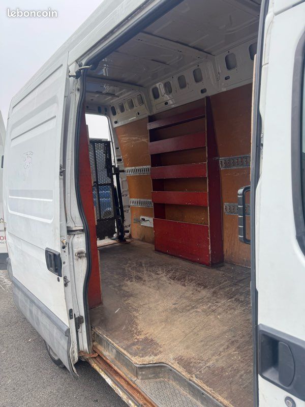 Iveco daily gnv 177 000 km (image 4)