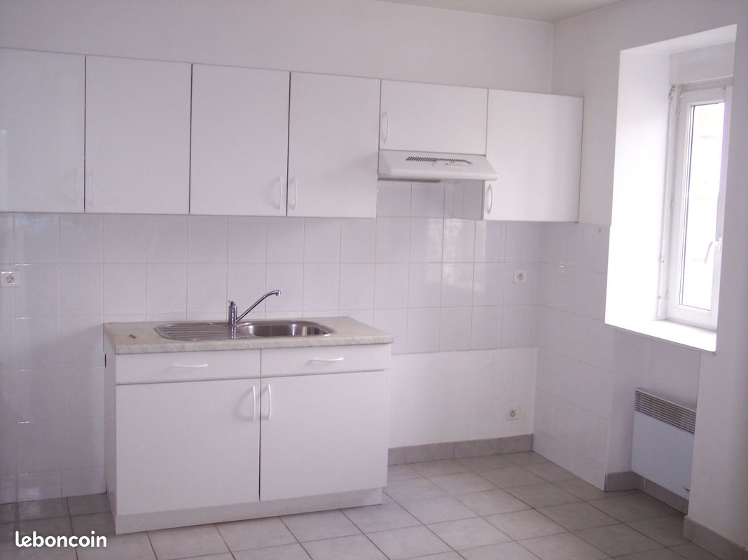Appartement 2 pièces 28 m² · à Pont-l'Abbé · 28 m² · 470 €/mois