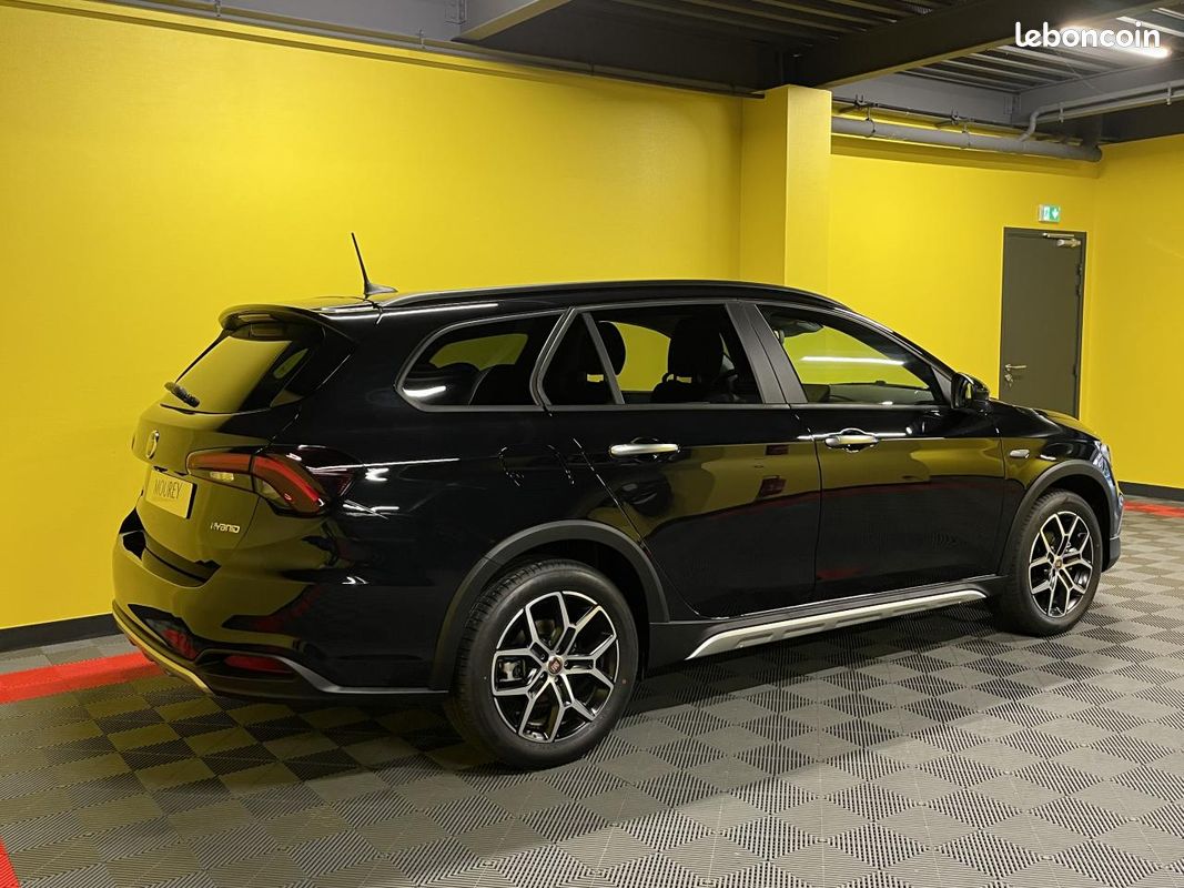 FIAT TIPO 1.5 FireFly Turbo - 130cv - BV DCT Mild Hybrid CROSS 2025 (image 3)