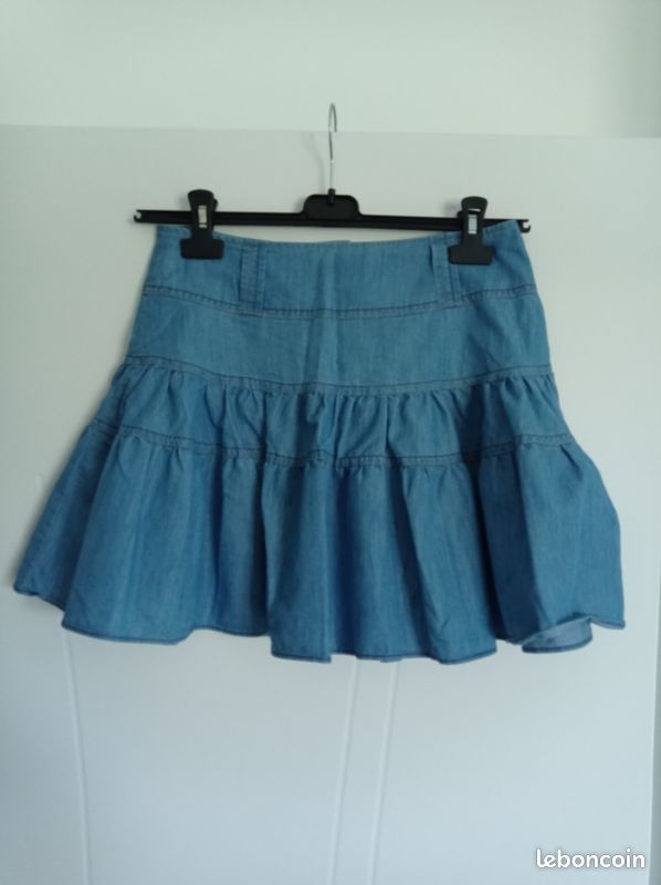 Jupe couleur jean légère neuve (image 2)