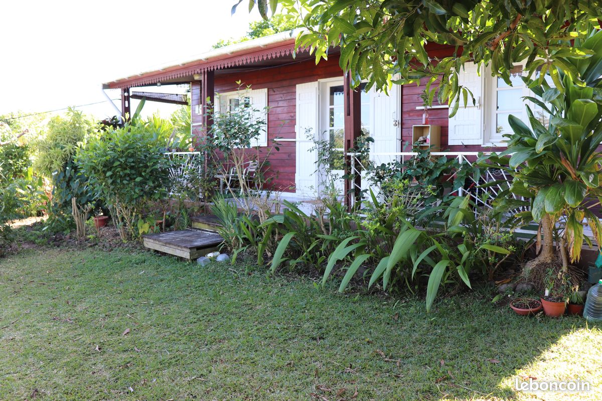 Maison 3 pièces 90 m² · à Saint-Pierre · 90 m² · 468 €