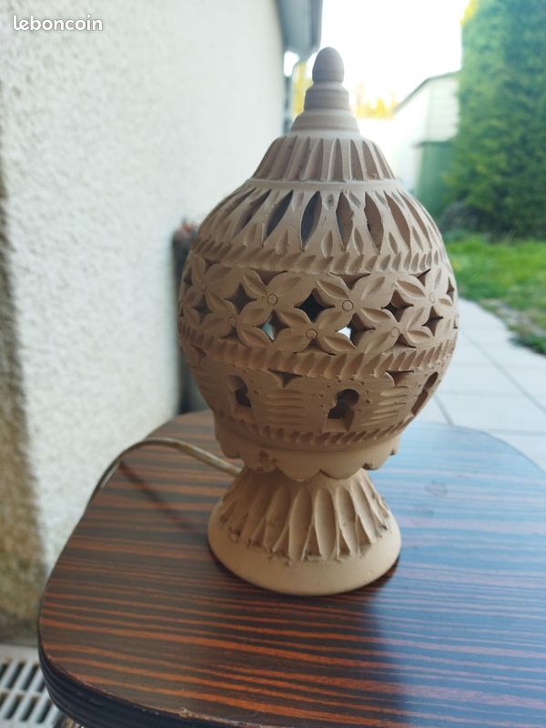 Lampe de table (image 1)