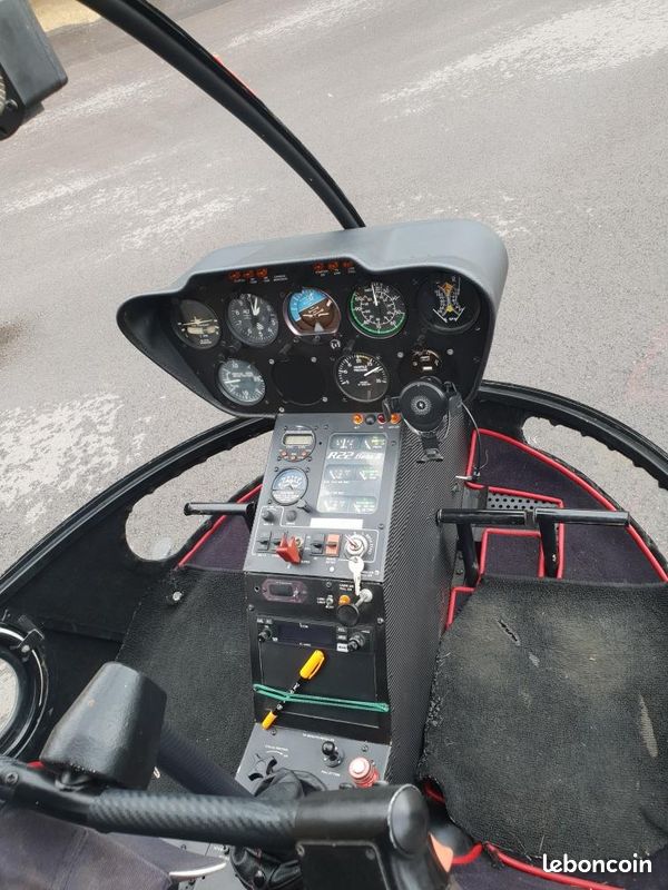 Ulm, helico, r22 (image 3)