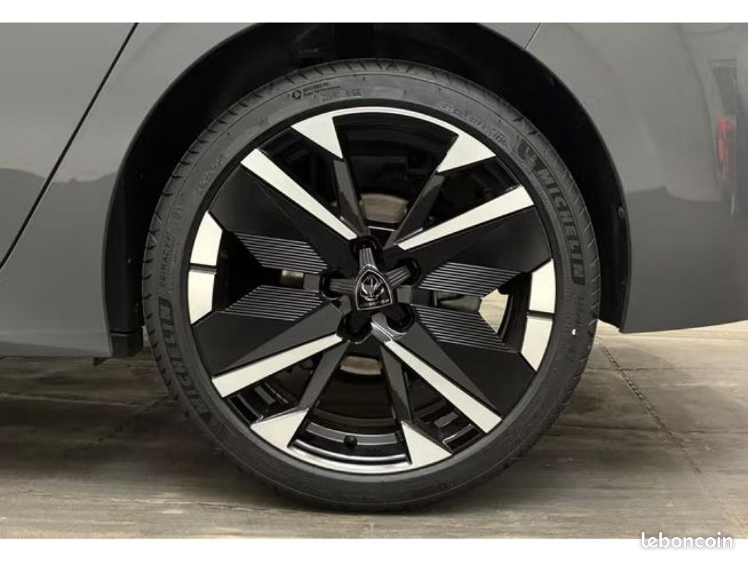 PEUGEOT 308 1.5 BlueHDi 130 EAT8 GT 10 km à -32% (image 6)