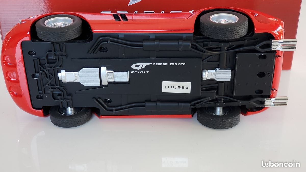 Magnifique Ferrari 250 GTO échelle 1/12 Par GT Spirit - Modèle De Collection D'occasion