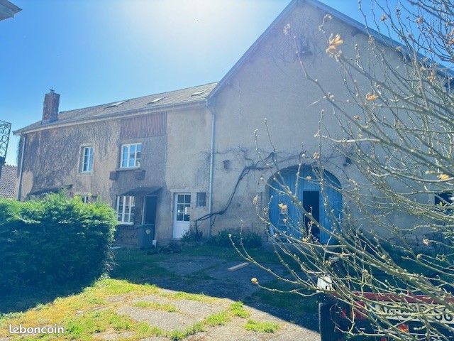 Maison 6 pièces 128 m² · à Raze · 127,8 m² · 158 000 €