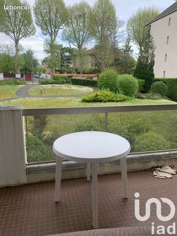 https://img.leboncoin.fr/api/v1/lbcpb1/images/40/ea/a4/40eaa4e300553dc474cc48028ed48679195f5293.jpg?rule=ad-image