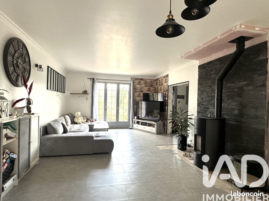 Maison 7 pièces 133 m² · à Étampes · 133 m² · 347 000 €